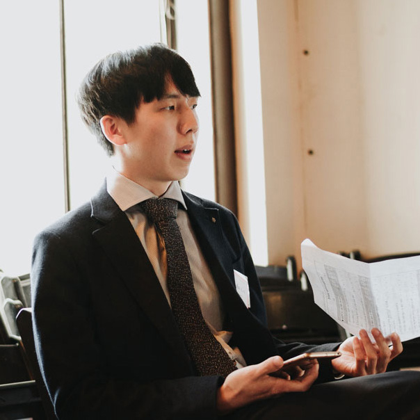 박현지